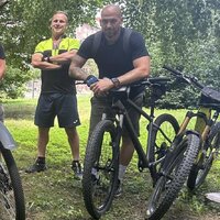 Cyklistika pro charitu aneb 1 ujetý km = 1 Kč na charitu